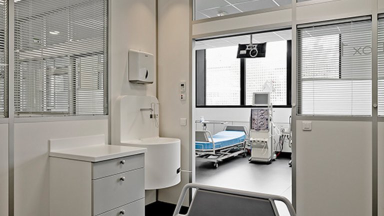 Centre NephroCare – Salle de traitement isolée